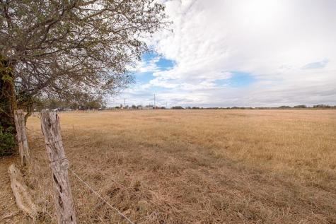 7400 Highway 27 Out Of Area TX 78013