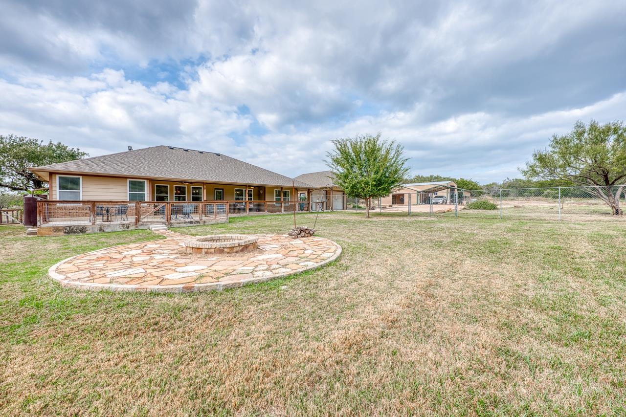 395 Lehne Loop Buchanan Dam TX 78609
