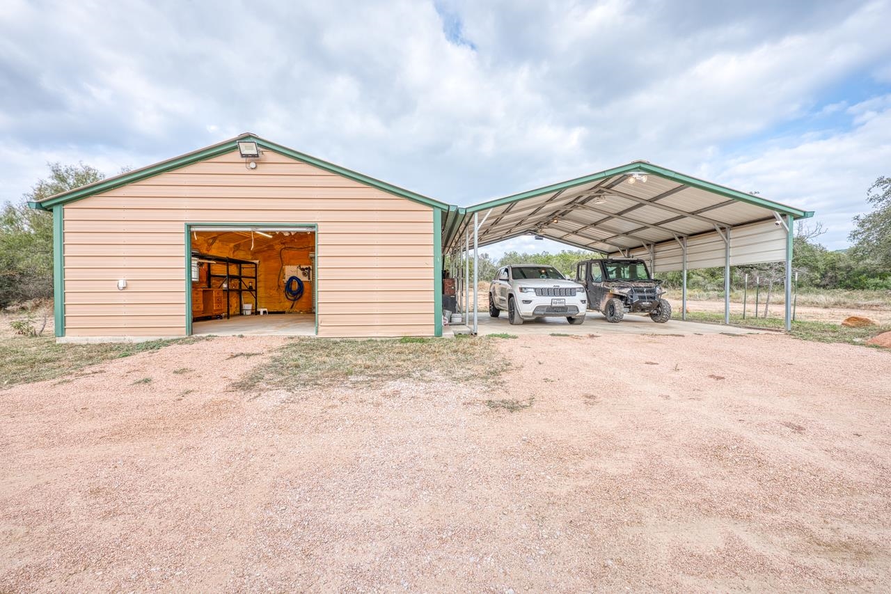 395 Lehne Loop Buchanan Dam TX 78609