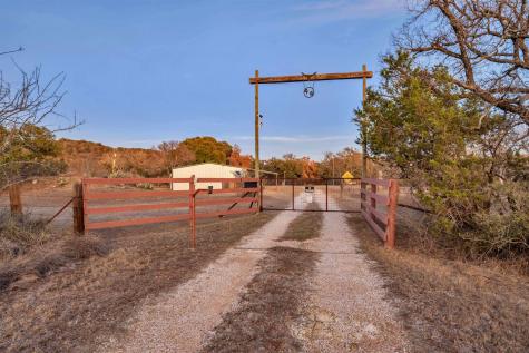 5026 W Ranch Road 1431 Kingsland TX 78639