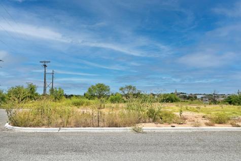 006 Walden Way Llano TX 78643