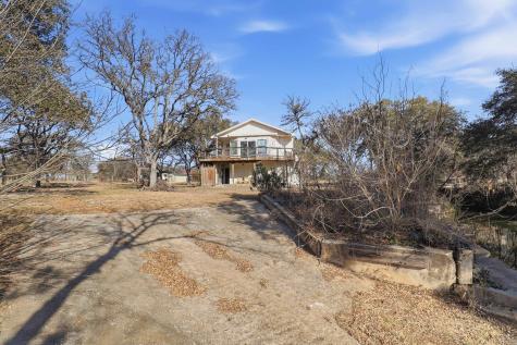 610 Williams Lakeshore Kingsland TX 78639