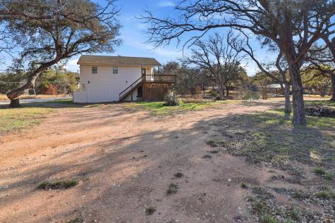 610 Williams Lakeshore Kingsland TX 78639