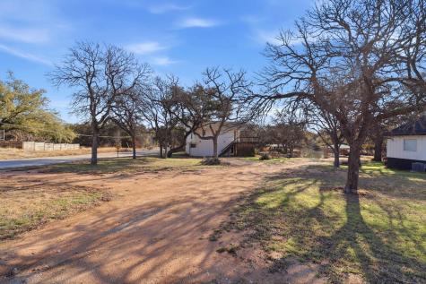 610 Williams Lakeshore Kingsland TX 78639