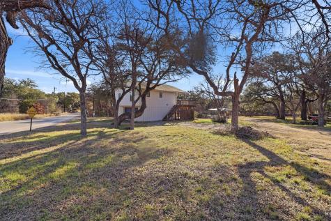 610 Williams Lakeshore Kingsland TX 78639