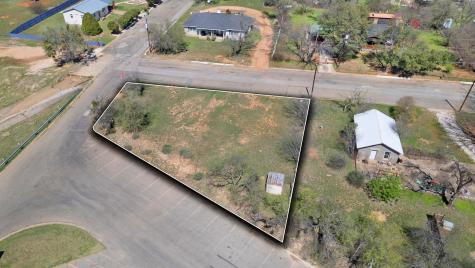 408 W Tarrant Street Llano TX 78643