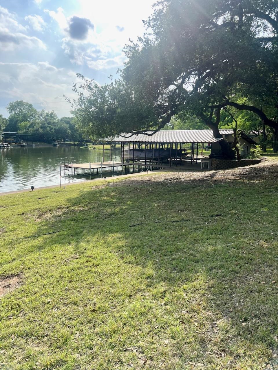 1705 Glencove Kingsland TX 78639