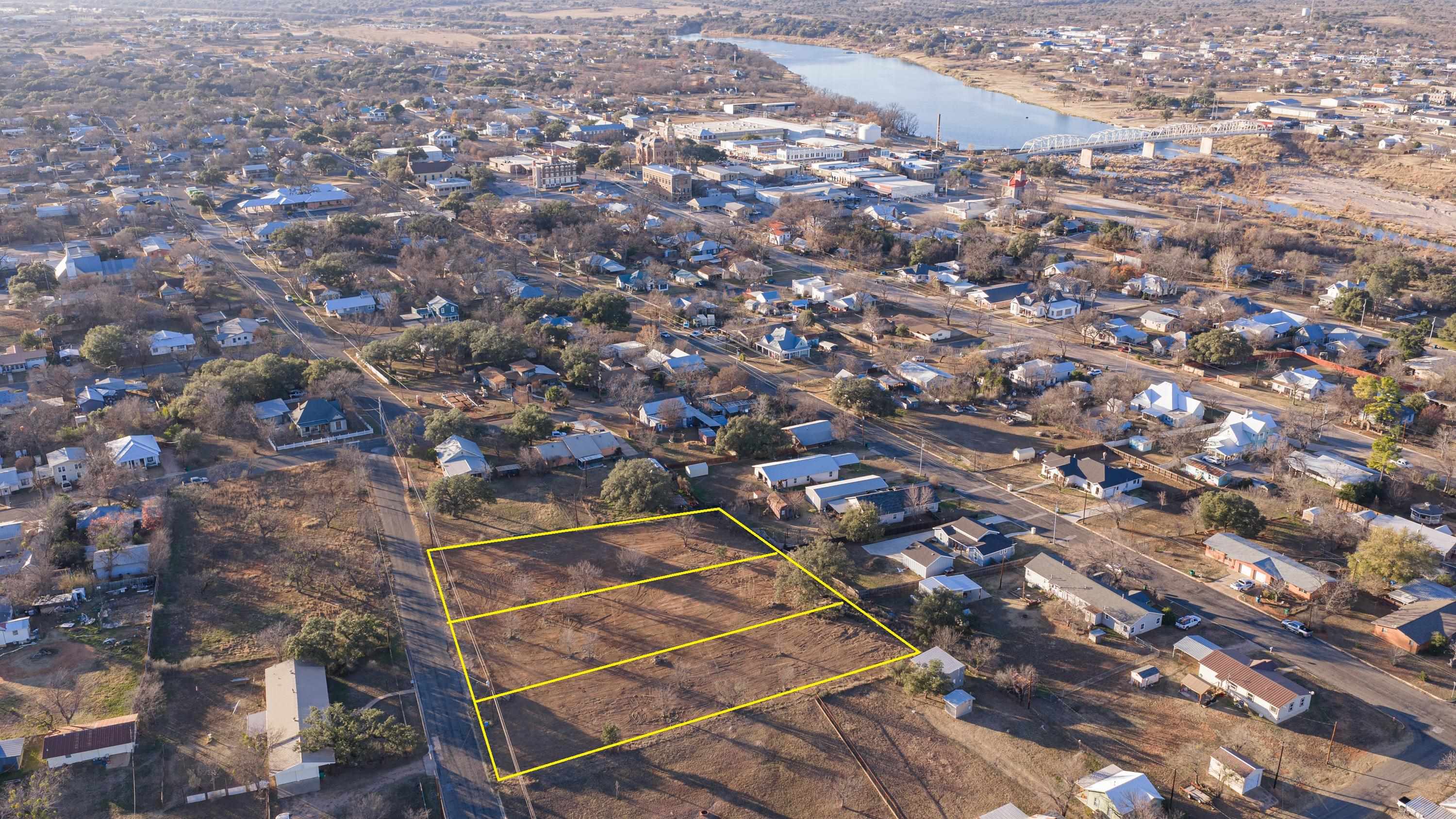 Tbd E Wallace Street Llano TX 78643