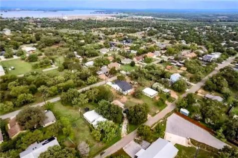 746 Magnolia Lane Lane Cottonwood Shores TX 78657