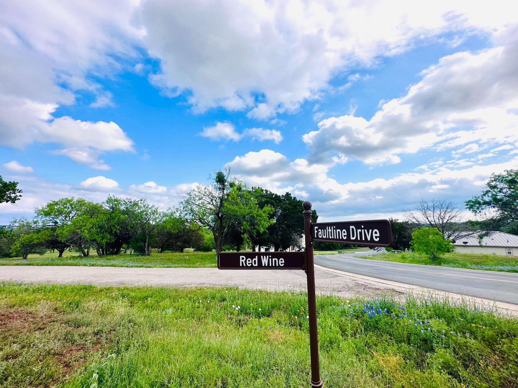 300 Red Wine / Fault Line Horseshoe Bay TX 78657