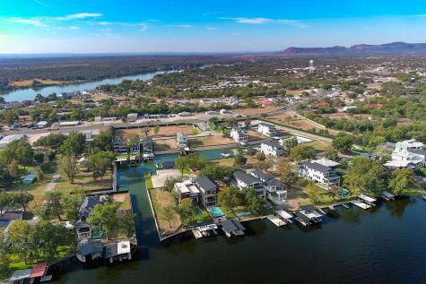 1B-8 Lake Street Kingsland TX 78639