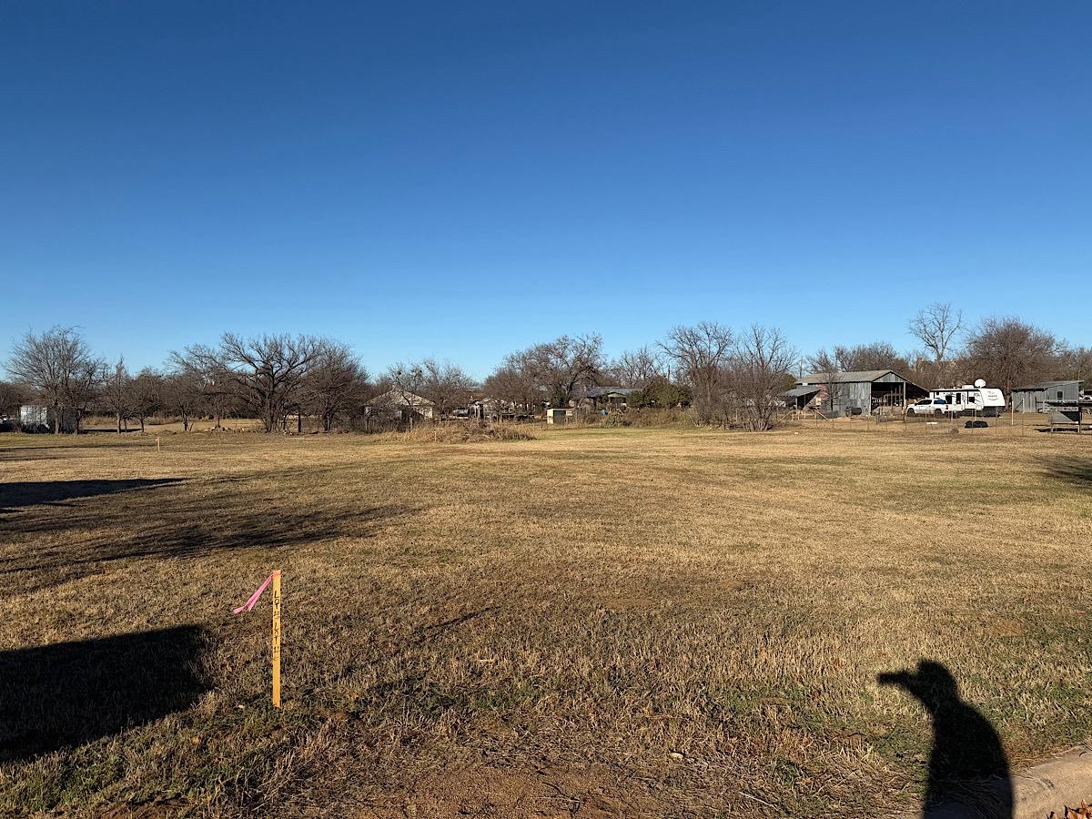 605 E Green Llano TX 78643