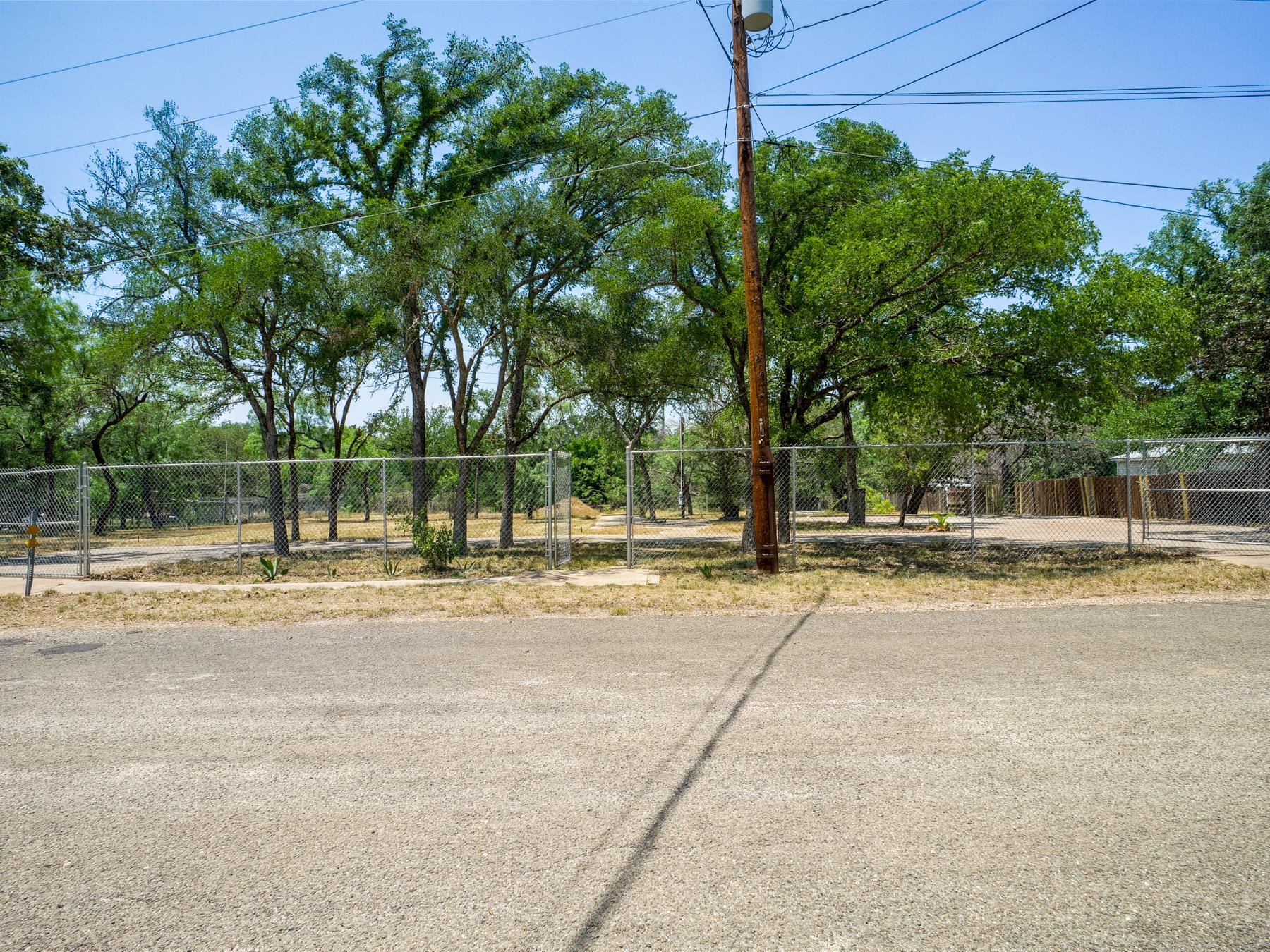 2805 Kingdom Drive Granite Shoals TX 78654