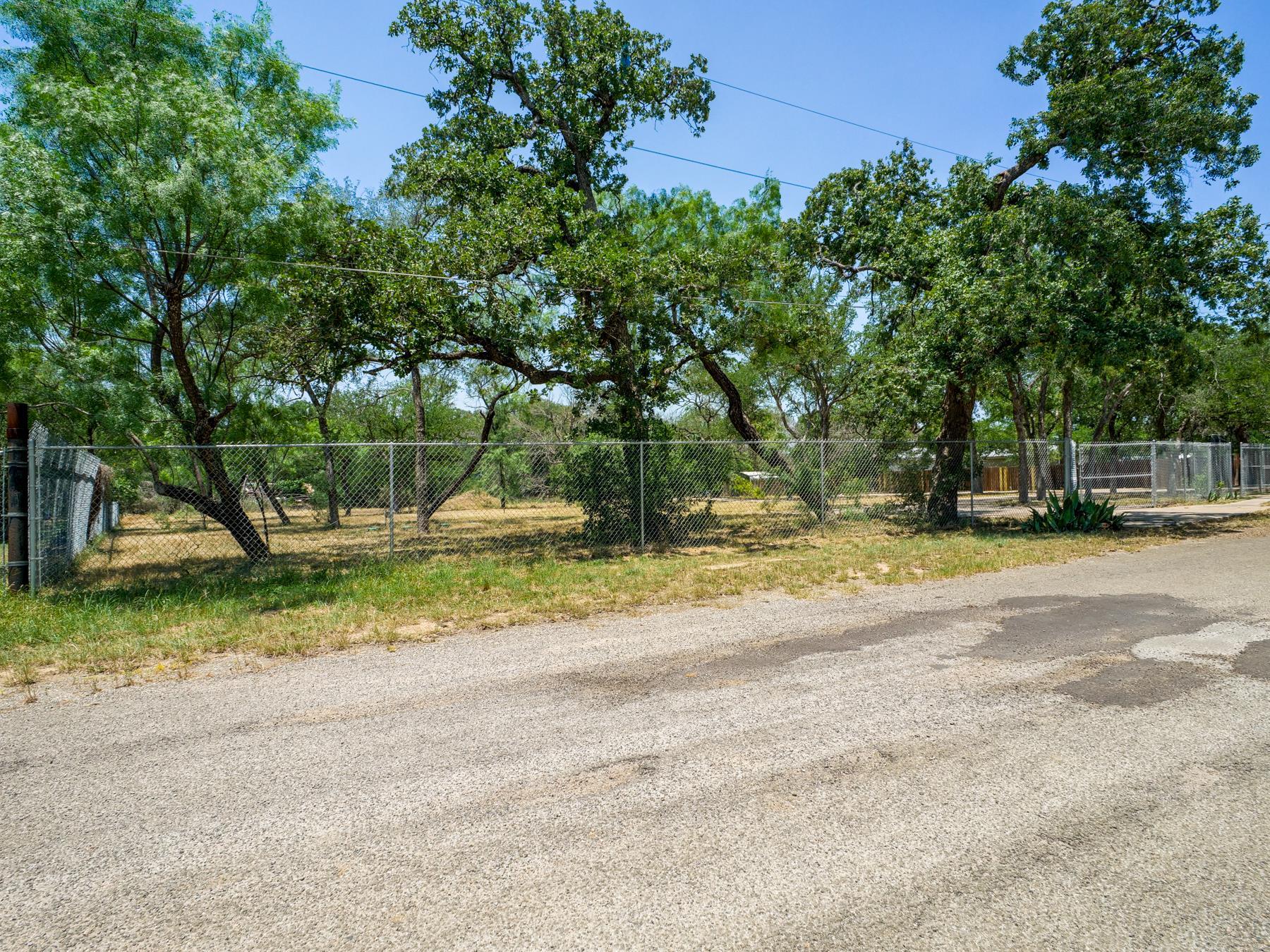 2805 Kingdom Drive Granite Shoals TX 78654