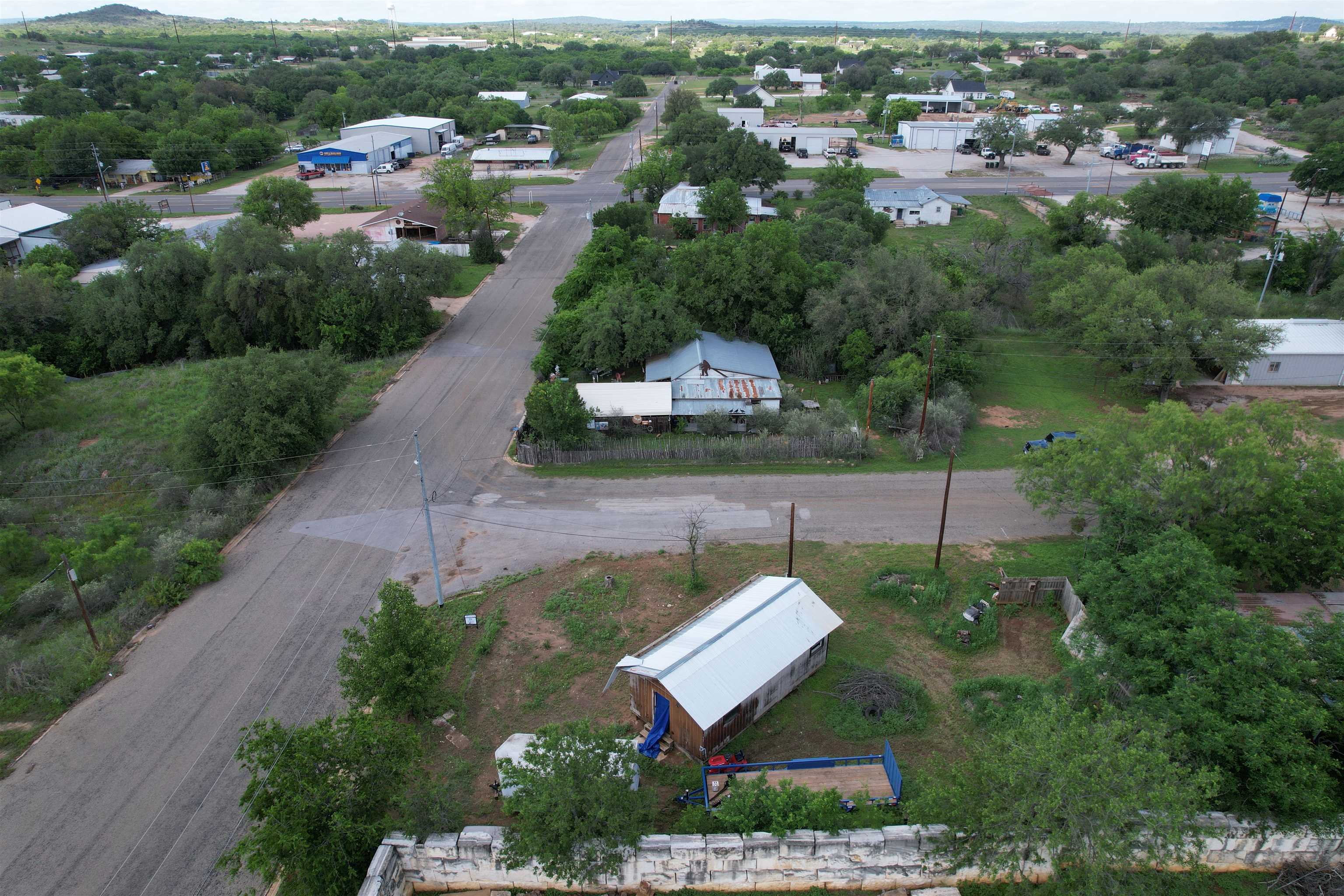 706 Anniston Llano TX 78643