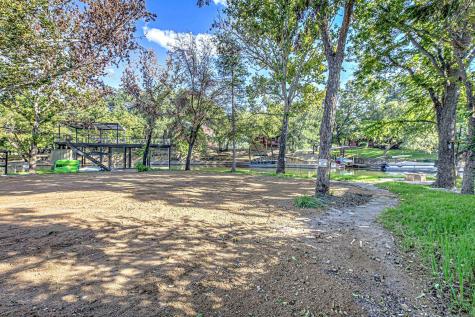 1336 S Lakeside Drive Kingsland TX 78639