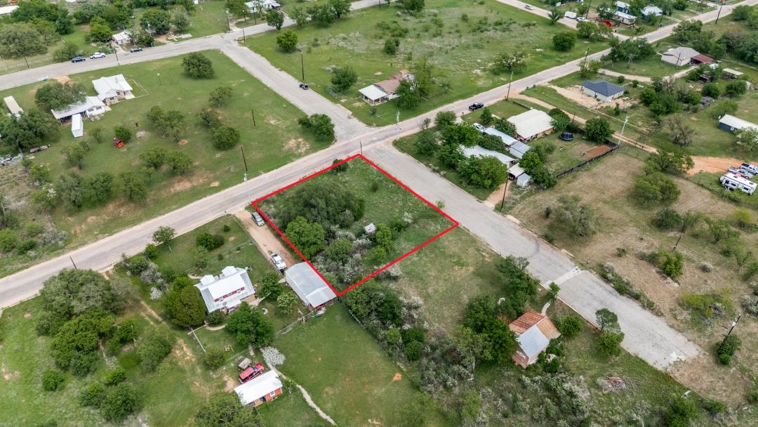501 Vernon Avenue Llano TX 78643