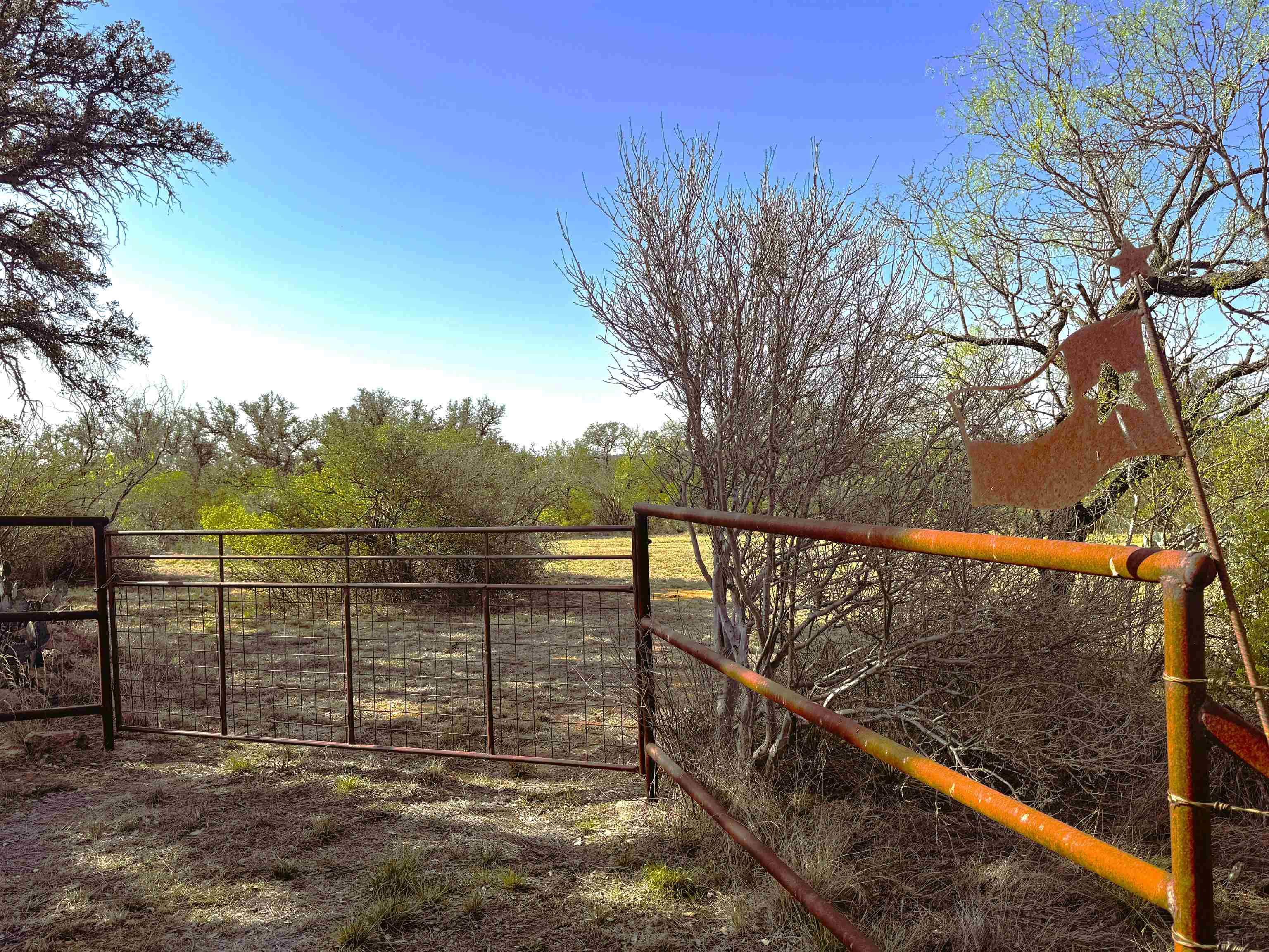 4064 County Road 104 Llano TX 78643