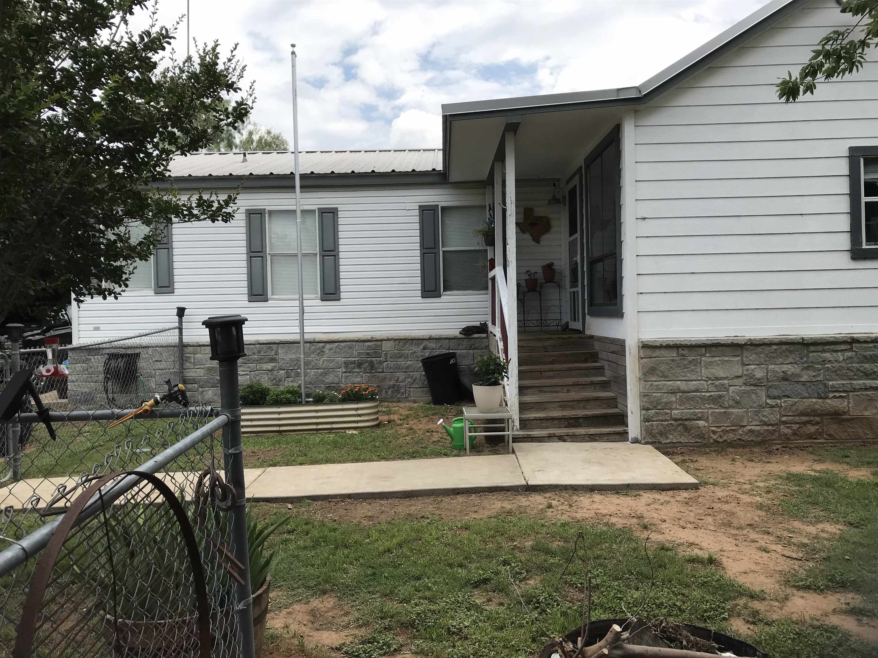 227 Victory Road Kingsland TX 78639