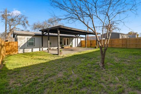 728 Driftwood Lane Cottonwood Shores TX 78657