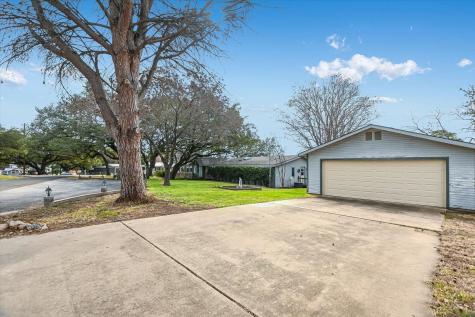 325 County Road 136c Kingsland TX 78639
