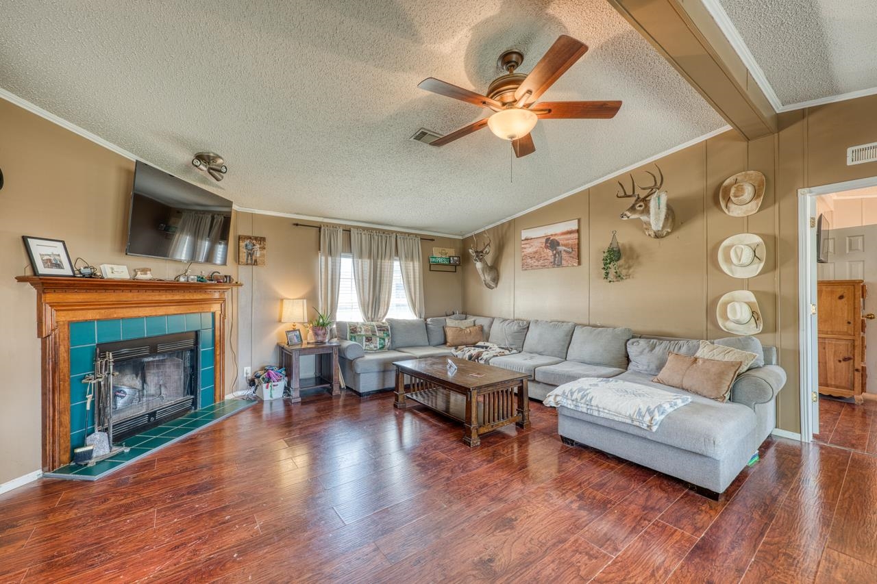 815 County Road 226 Florence TX 76527