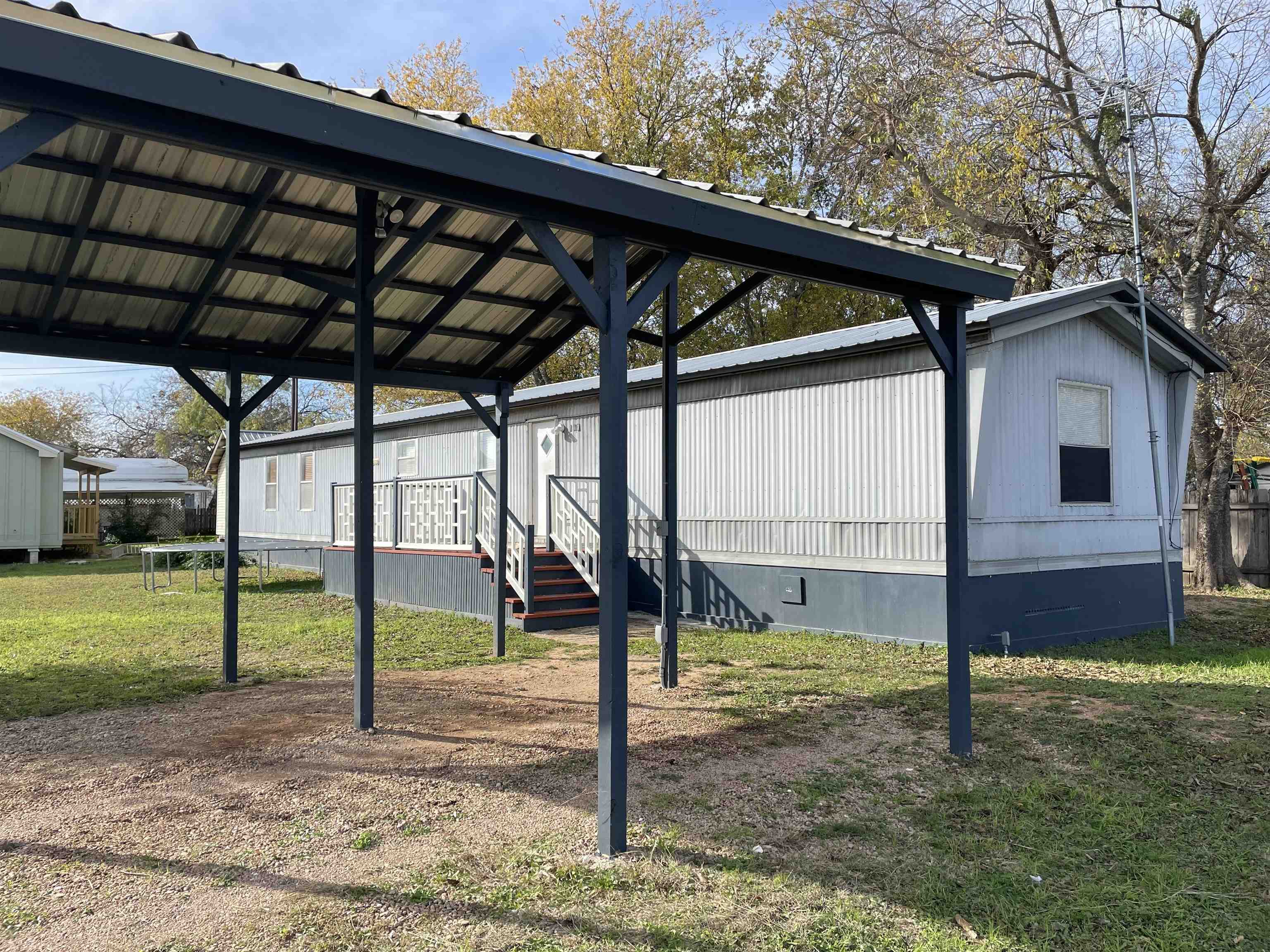 113 Elizabeth Drive Spicewood TX 78669