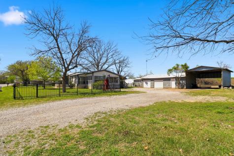2449 River Oaks Drive Kingsland TX 78639