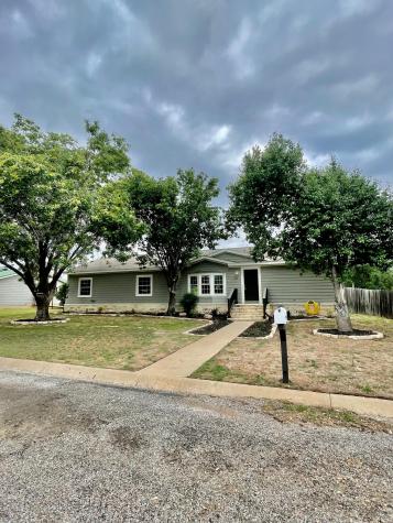 115 Village Lane Llano TX 78643