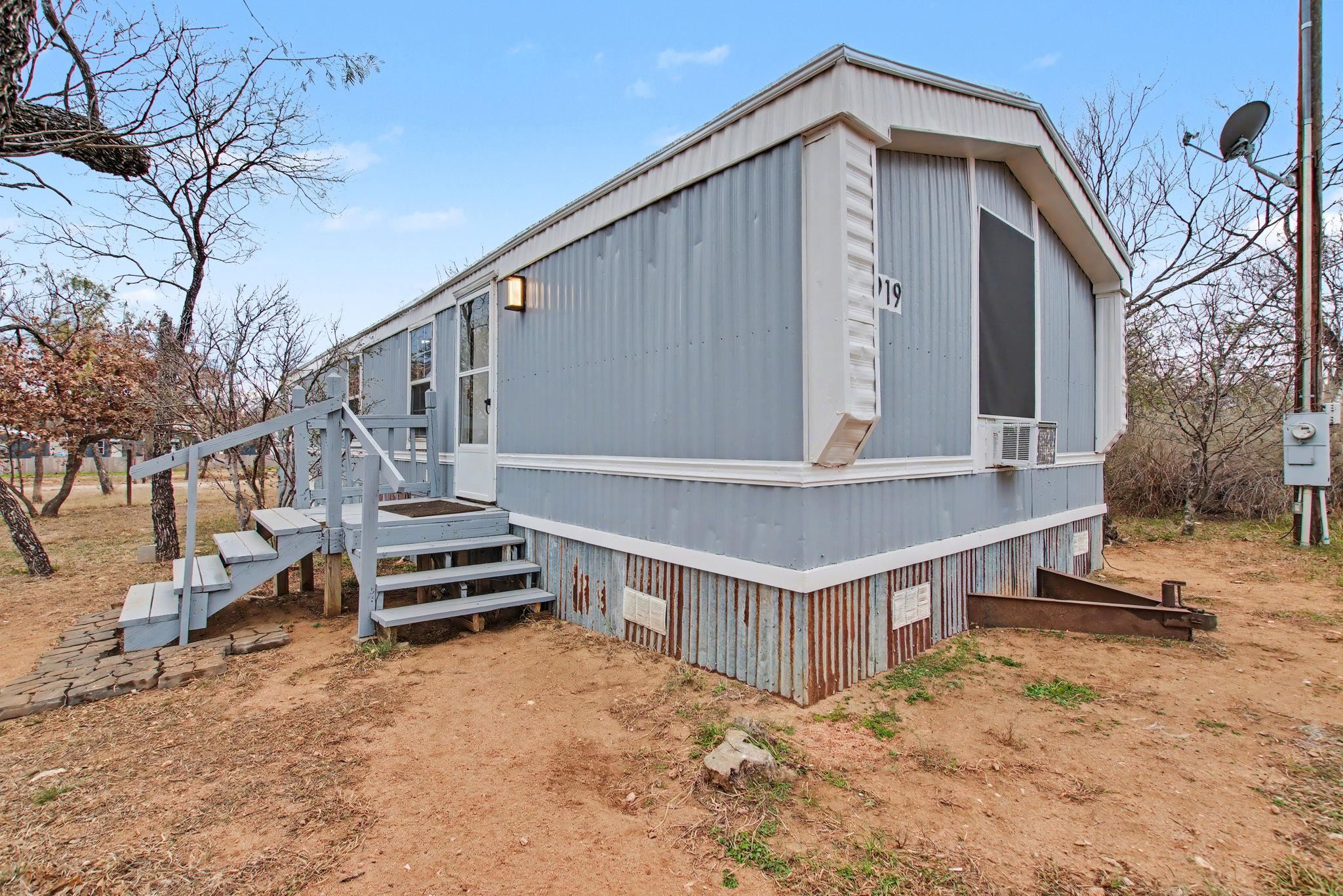 919 Austin Street Kingsland TX 78639