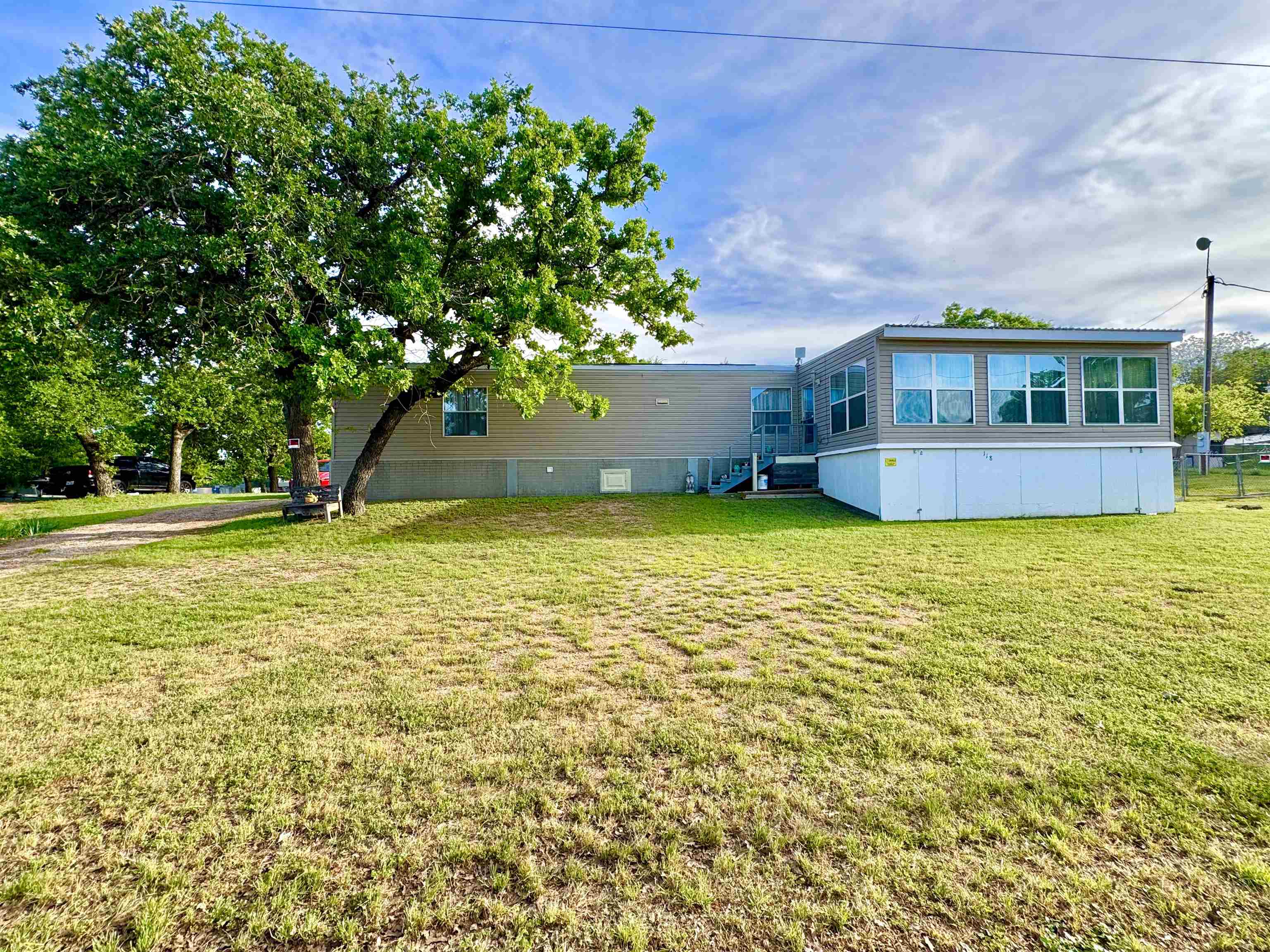 118 Beaver Street Tow TX 78672