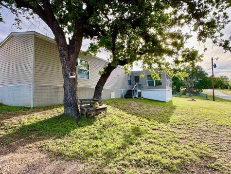 118 Beaver Street Tow TX 78672