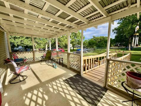 118 Beaver Street Tow TX 78672