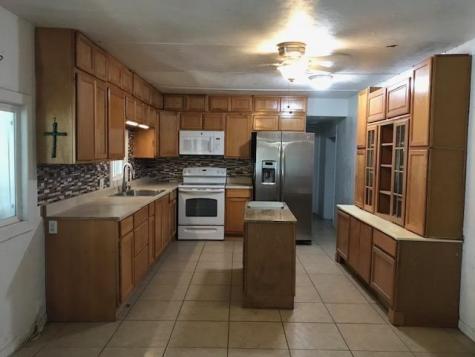 225 E Stonecastle Drive Granite Shoals TX 78654