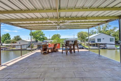 702 Liveoak Kingsland TX 78639