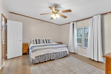 702 Liveoak Kingsland TX 78639