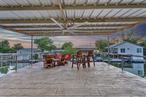 702 Liveoak Kingsland TX 78639