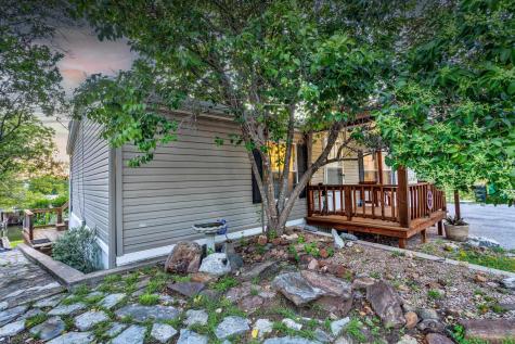 702 Liveoak Kingsland TX 78639