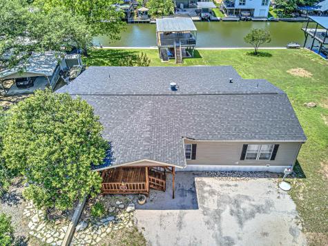 702 Liveoak Kingsland TX 78639