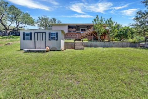 702 Liveoak Kingsland TX 78639