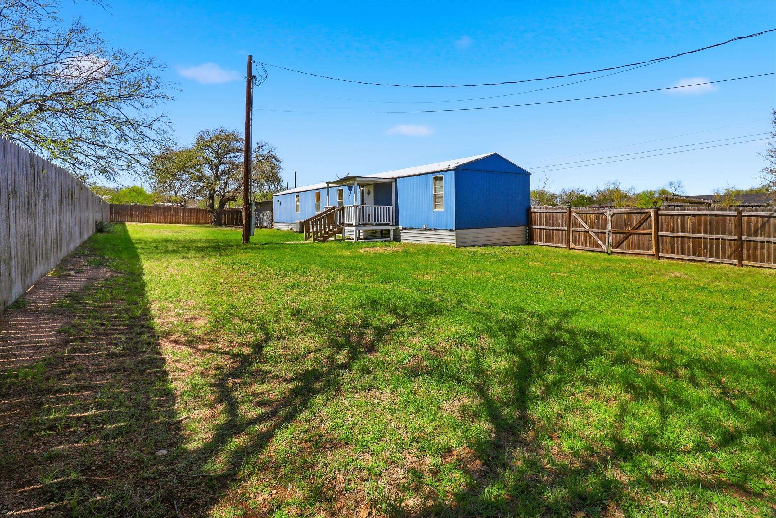 801 Anson Street Kingsland TX 78639