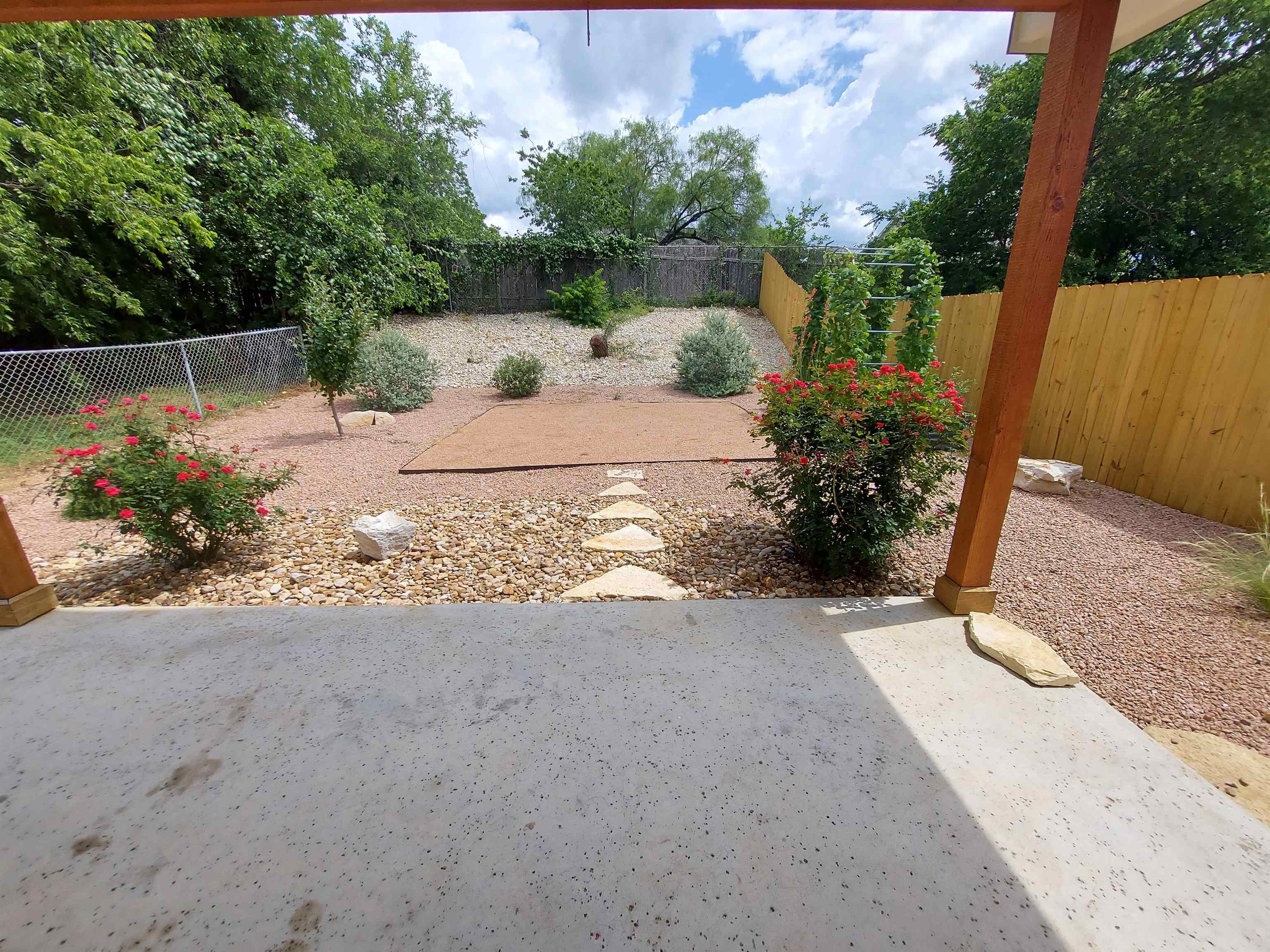 1111 A Cedar Drive Marble Falls TX 78654