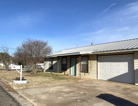 101 E Granite Street Llano TX 78643