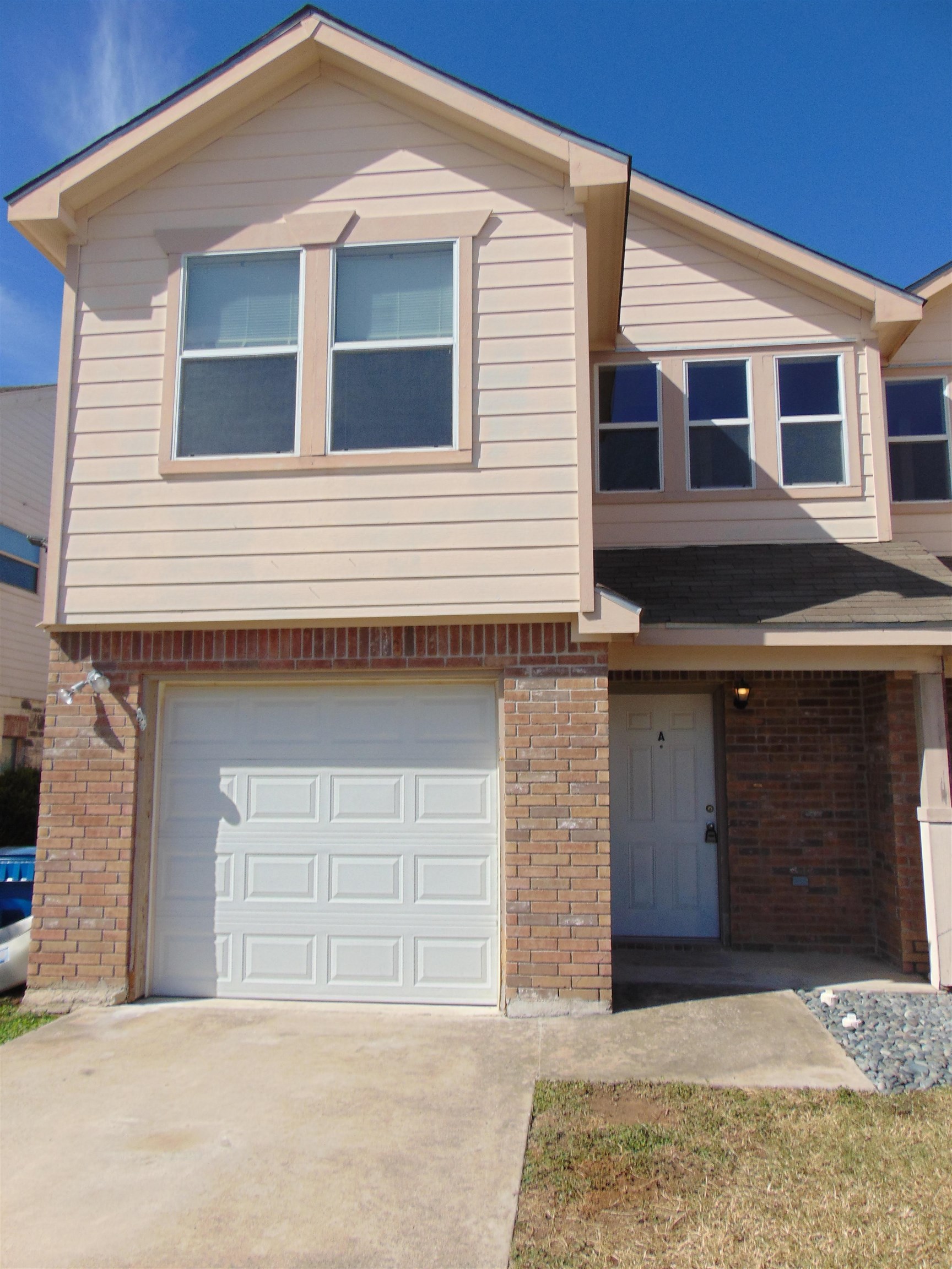 1600 B Claremont Circle Marble Falls TX 78654