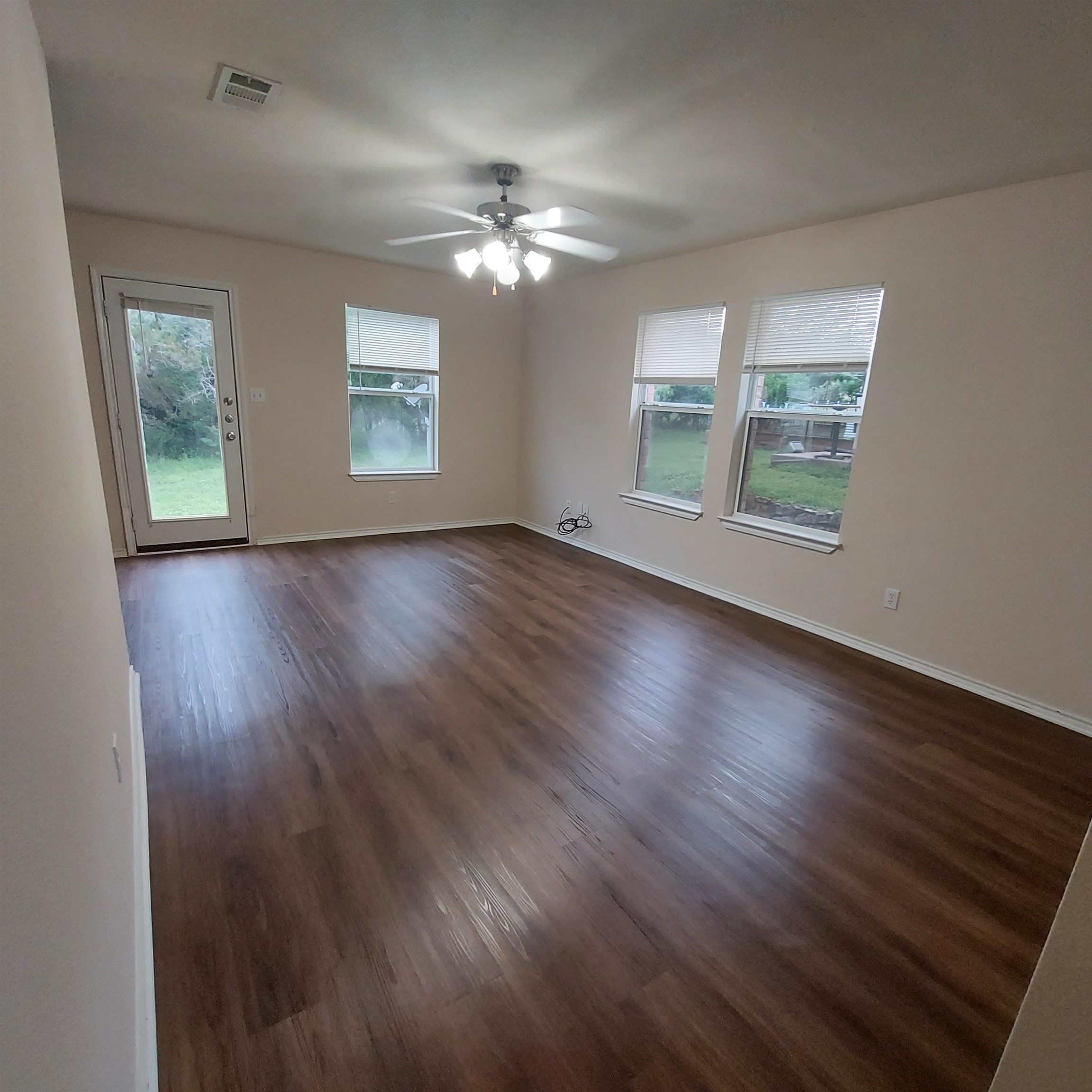 1600 B Claremont Circle Marble Falls TX 78654