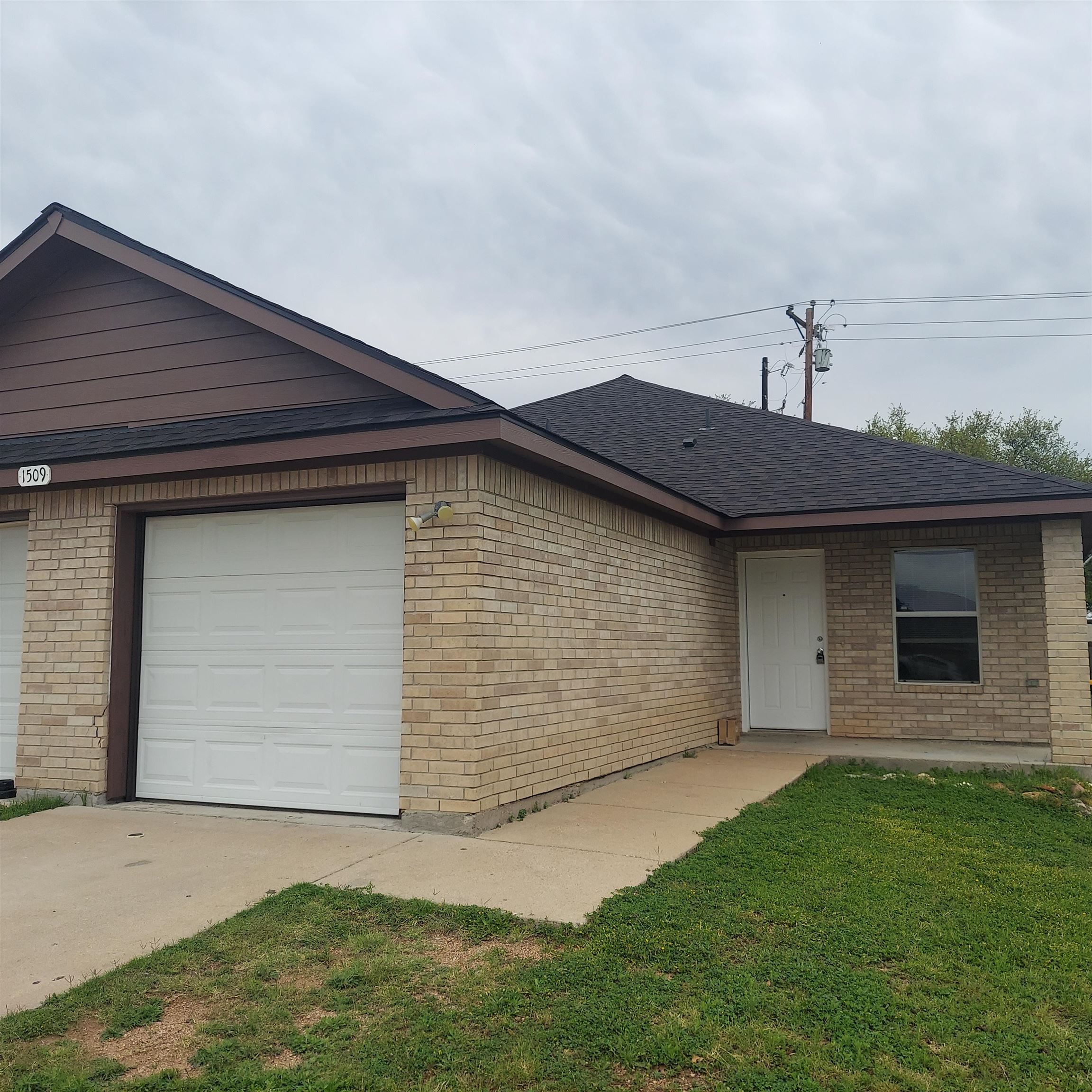 1509 B Claremont Marble Falls TX 78654