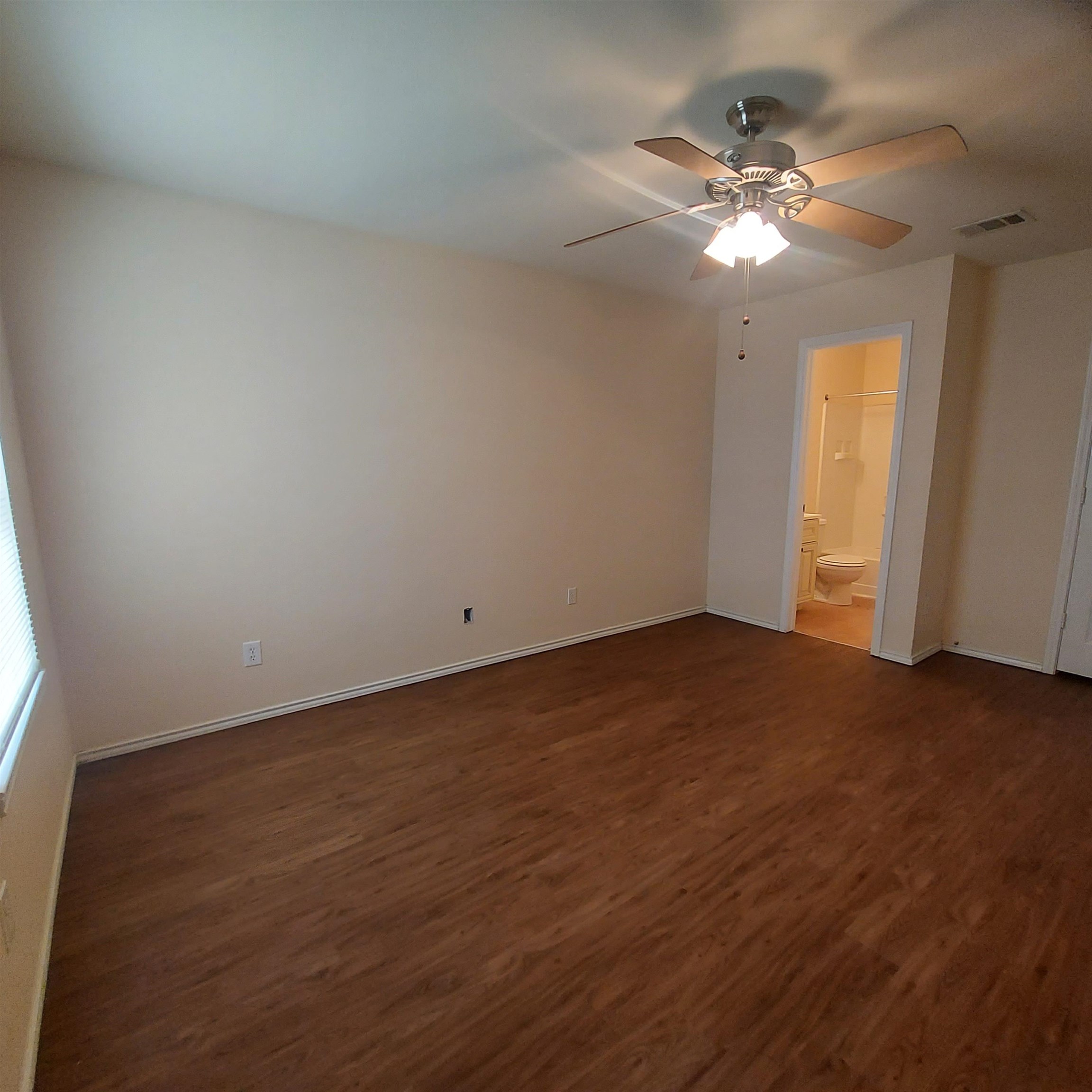 1509 B Claremont Marble Falls TX 78654