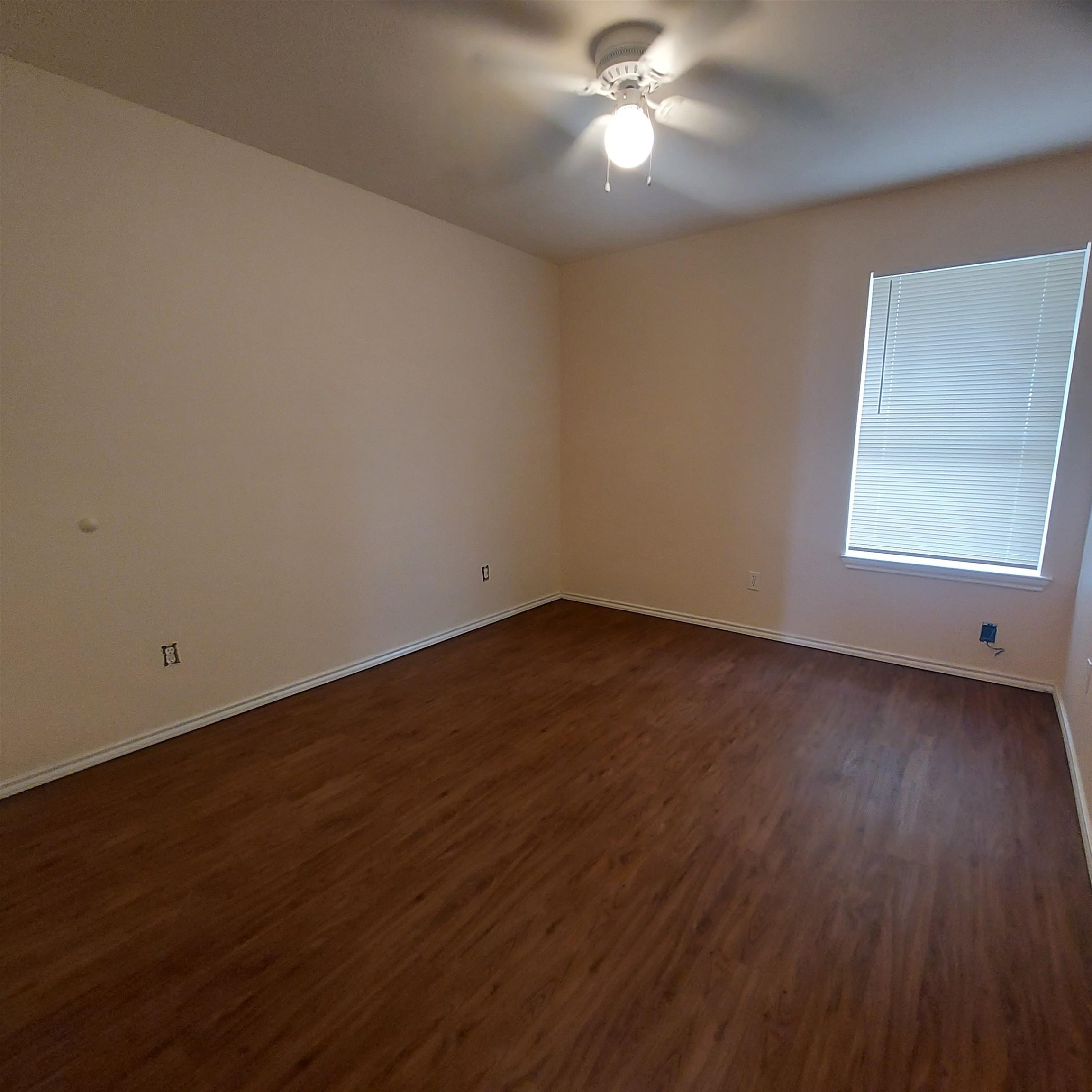 1509 B Claremont Marble Falls TX 78654