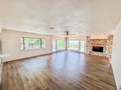 302 Dogie #B Drive Horseshoe Bay TX 78657