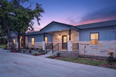 337 E Castlewood Granite Shoals TX 78654